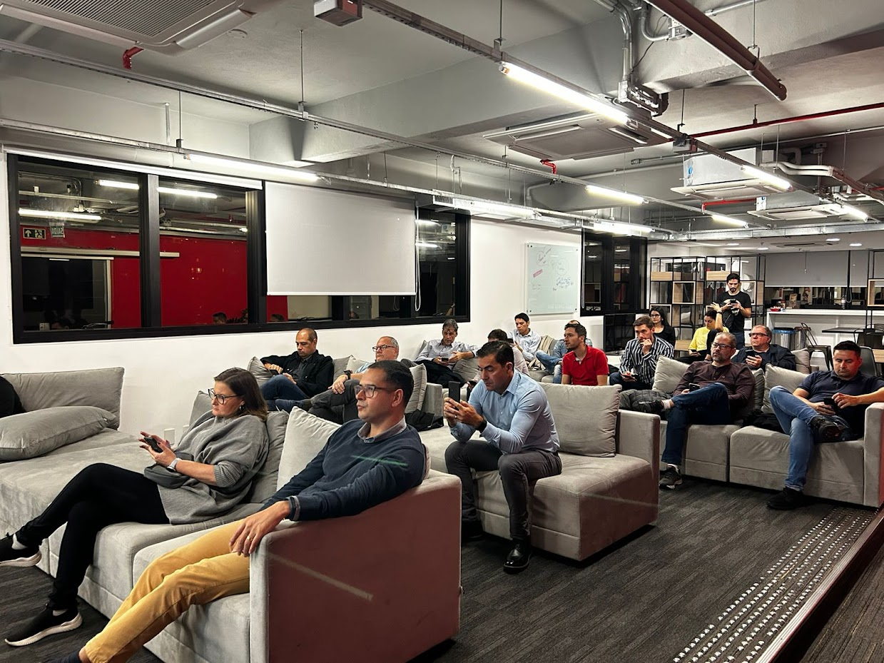 Auditório lotado em encontro